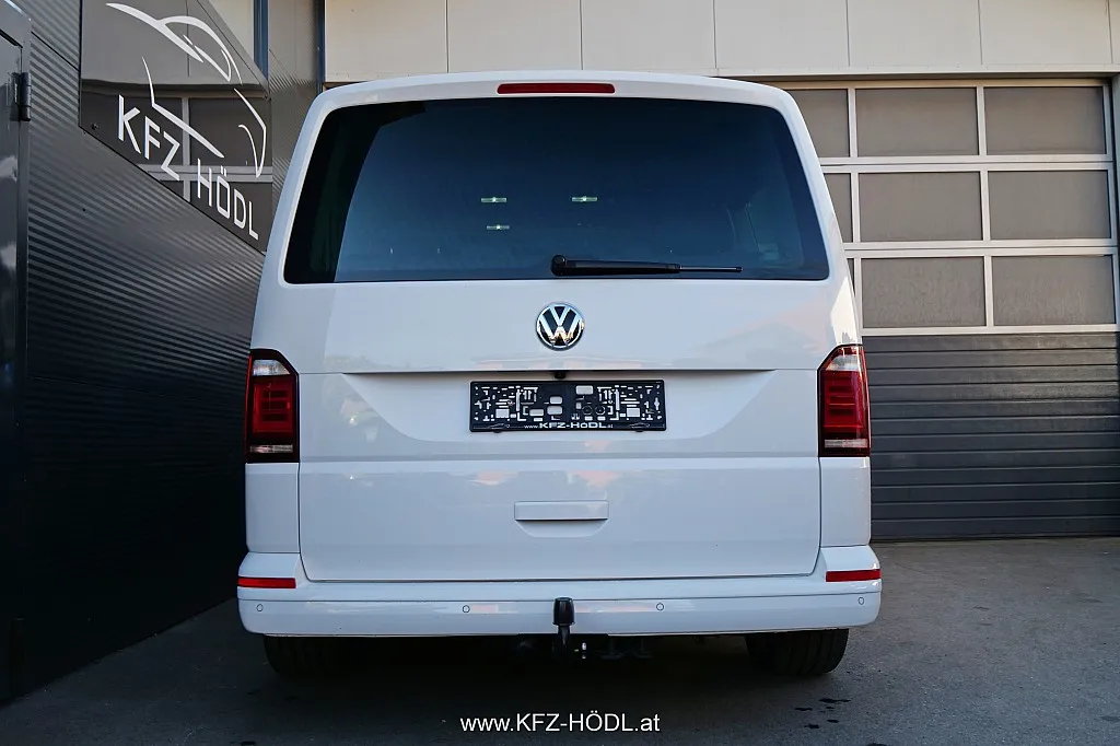 Volkswagen T6 Kombi LR 2,0 TDI 4Motion BMT DSG Image 4