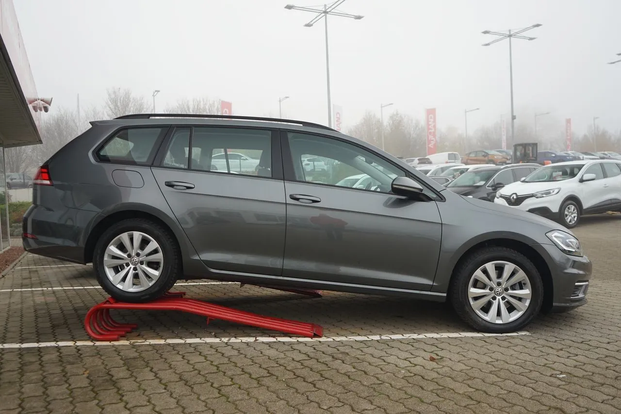 Volkswagen Golf Variant 1.5TSI DSG...  Image 3